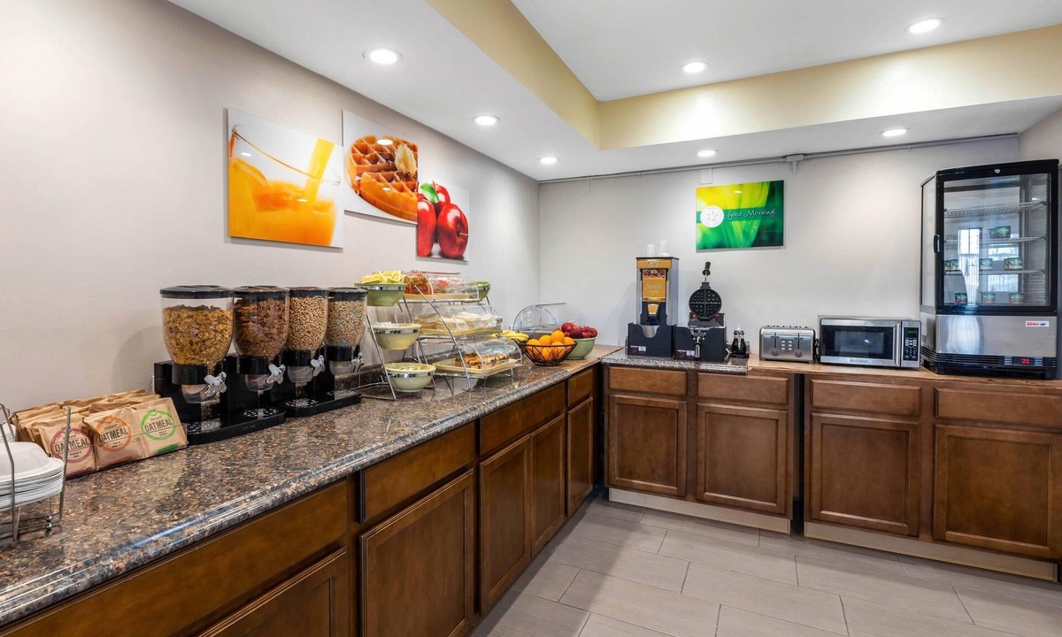 Lomita Hotel | Quality Inn - Torrance Lomita