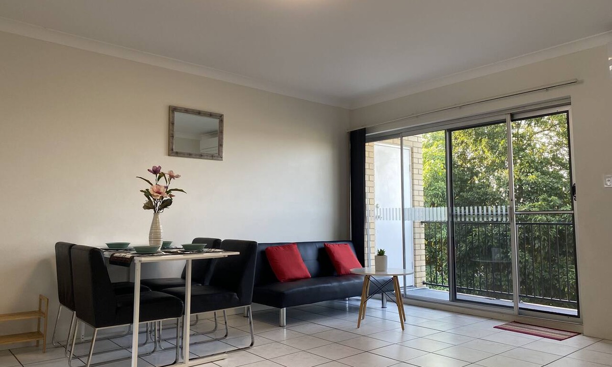Kelvin Grove Apartment | Quiet, 3km from Brisbane CBD, large 2-bedroom apartment