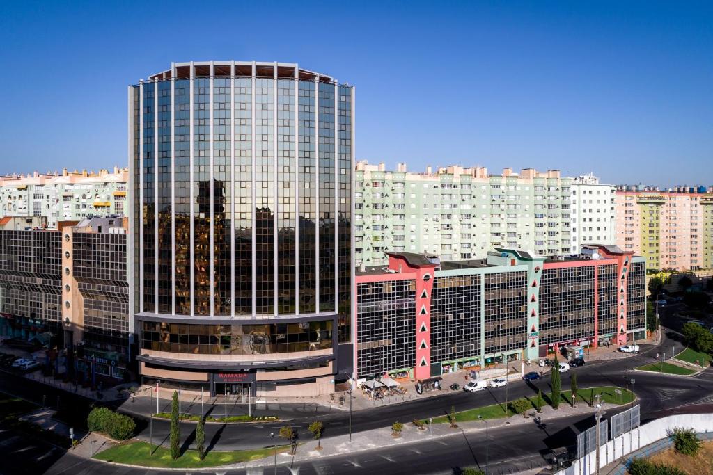 Alto do Pina Hotel | Ramada by Wyndham Lisbon