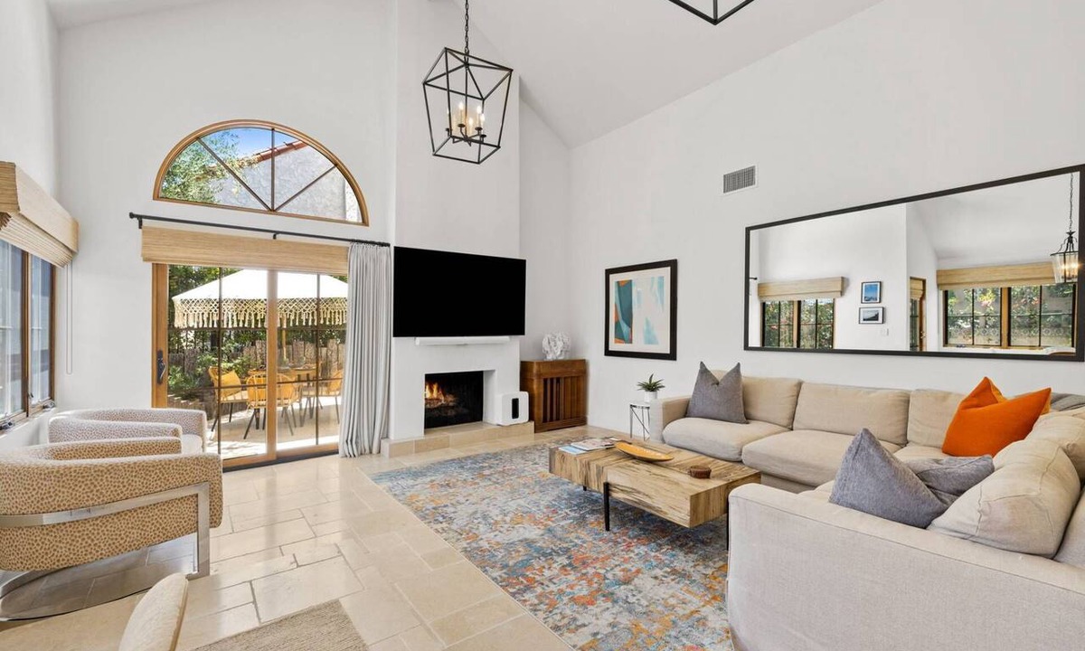 Palm Desert Condo | Rare Find | Remodeled El Paseo Condo | Walk to Dining, Pool, Spa, Tennis, Pickleball | EV Charging