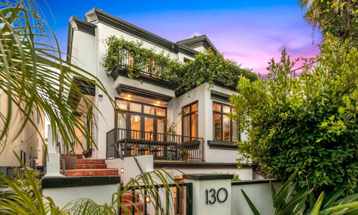 Silver Strand House | Reef Mall - Silver Strand Mediterranean Retreat