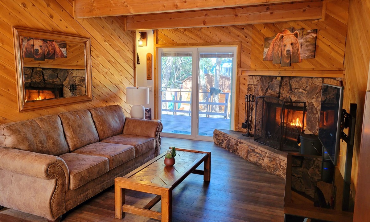 Sugarloaf Cabin | Relax & Unwind Lazy Bear's Cozy Cabin