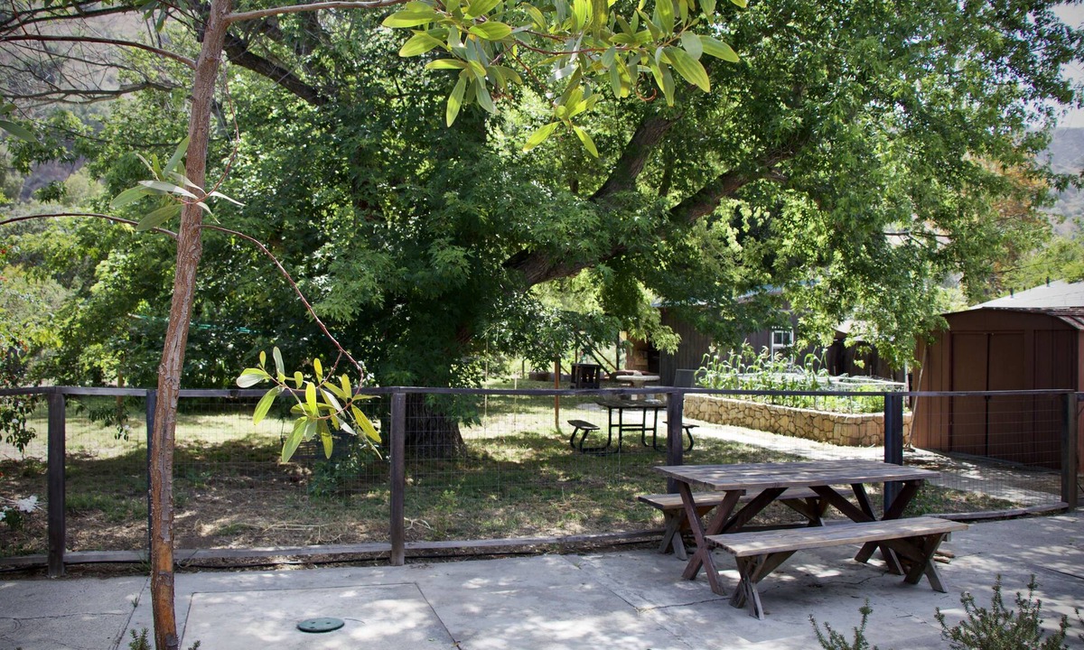 Ventura County House | Renovated Farmhouse on 3/4 acre