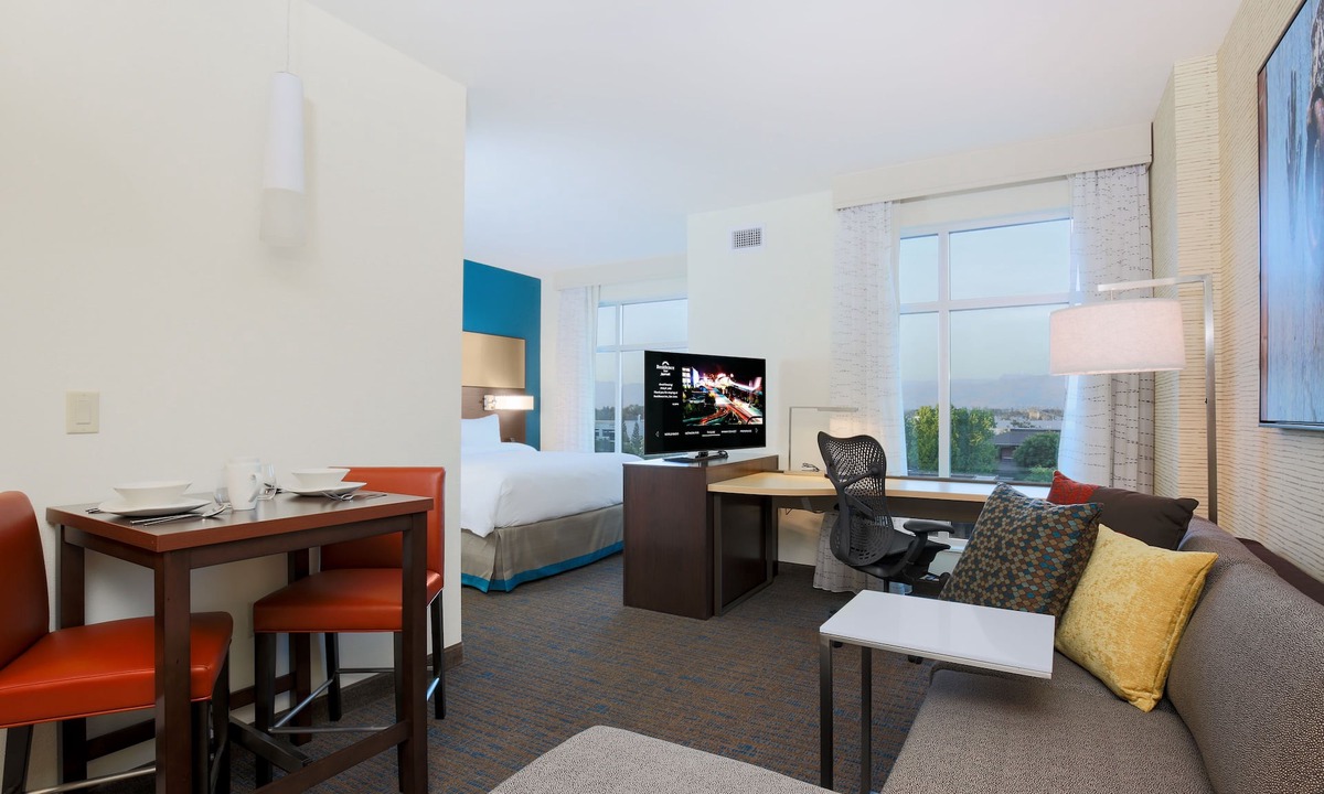 San Jose Hotel | Residence Inn by Marriott San Jose Airport