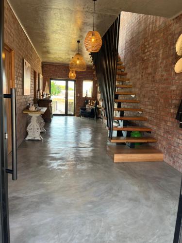 Wavecrest House | Revival House Shalom