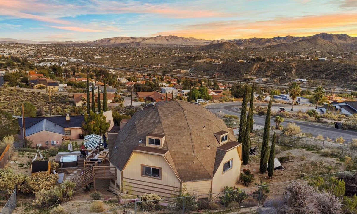 Yucca Valley House | Rockaway Mesa Dome Views Pool Karaoke Sauna