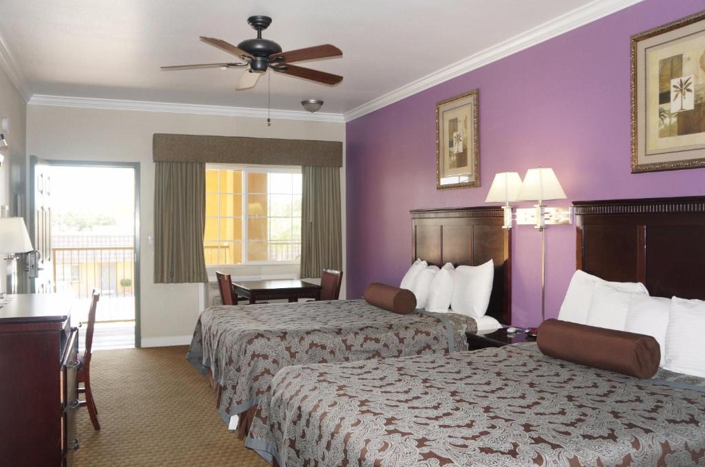 Clovis Hotel | Rodeo lodge