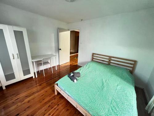 Epping House | Room 81