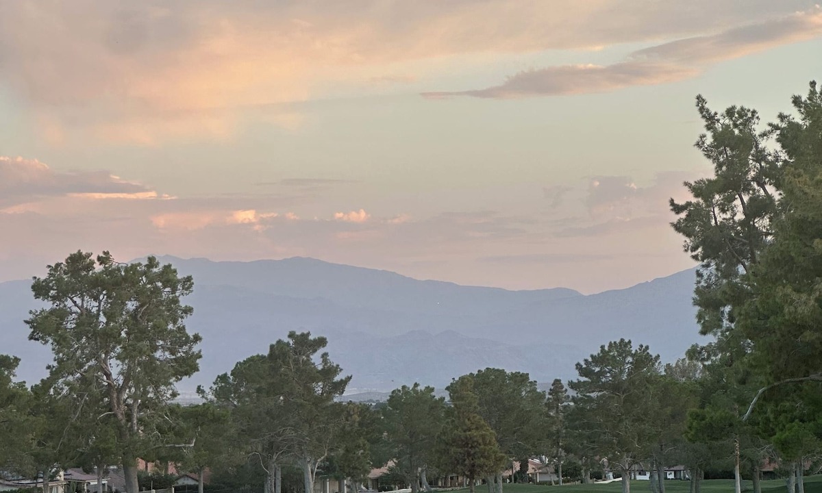 Desert Hot Springs House | Sage & Stone Retreat is located in Mission Lake Country Club golf course.