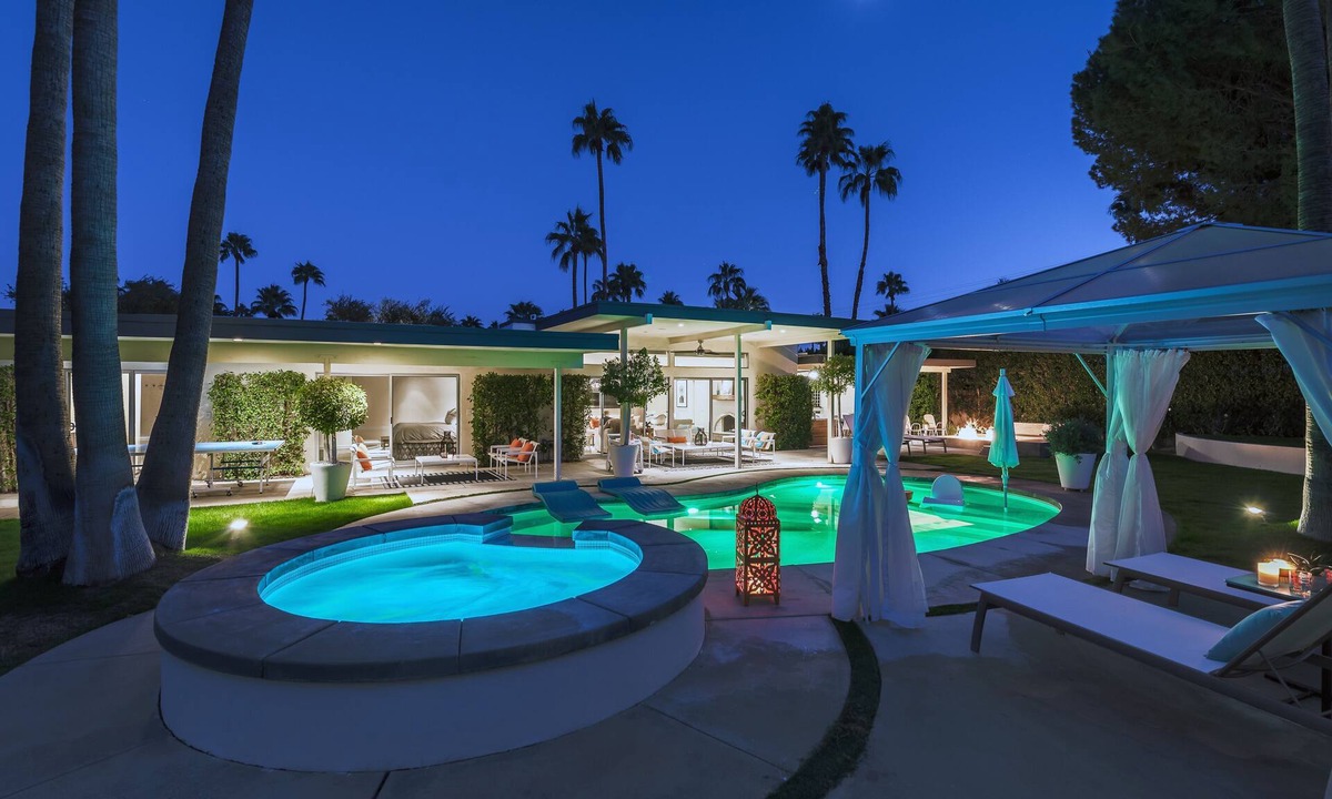 Palm Springs House | Saltwater Pool with Tanning Shelf, Spa, Two Fire Pits, Outdoor Shower, Cabana