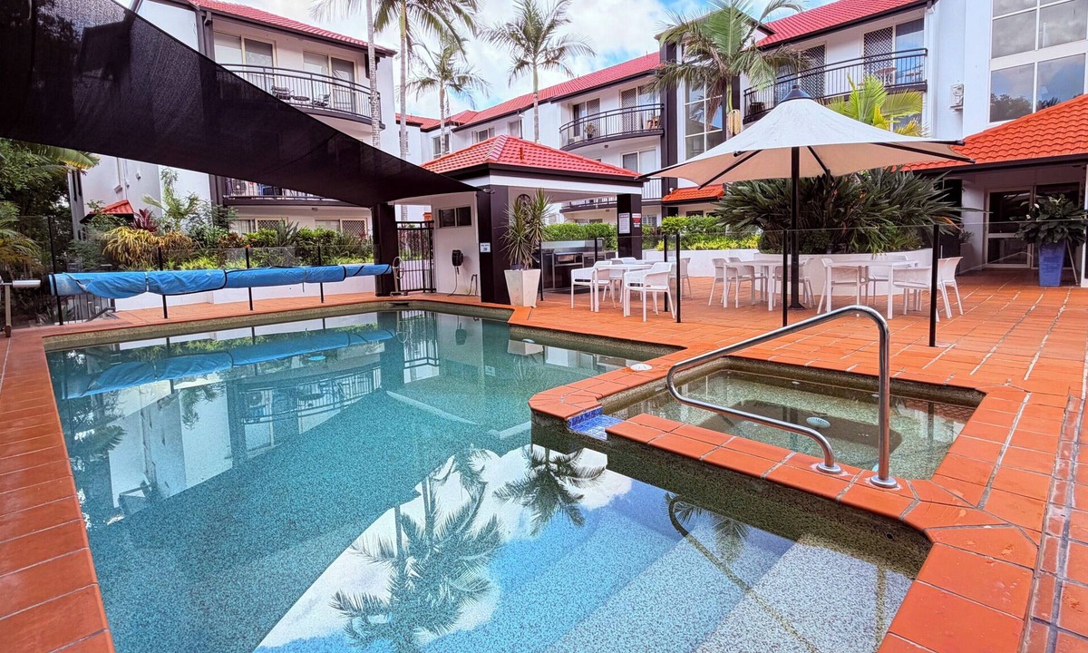 Surfers Paradise Apartment | Santana Resort