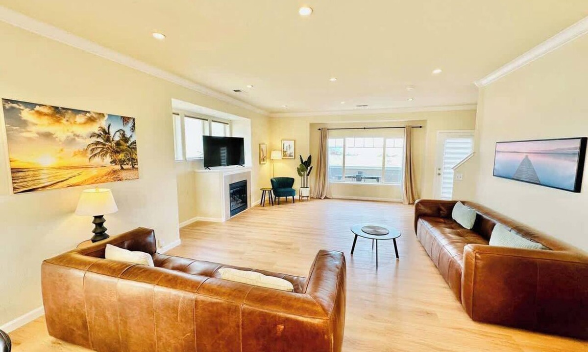 Northeast Reno House | Scenic,10 Guests,7 Beds 4036