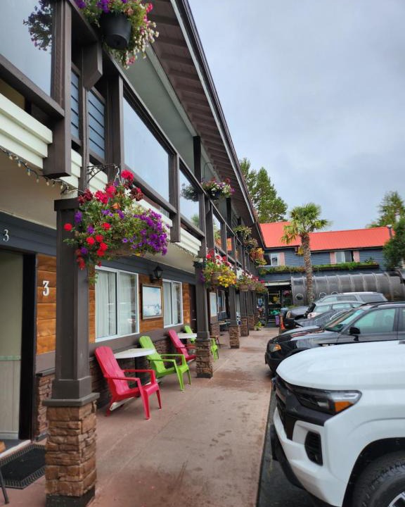 Tofino Hotel | Schooner Motel