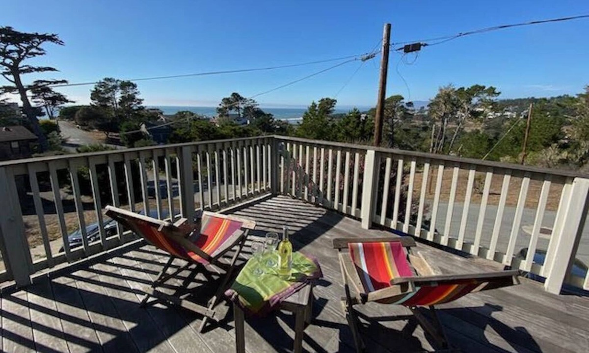Park Hill House | Sea View Maison-Ocean Views, Walk to Beach & Park
