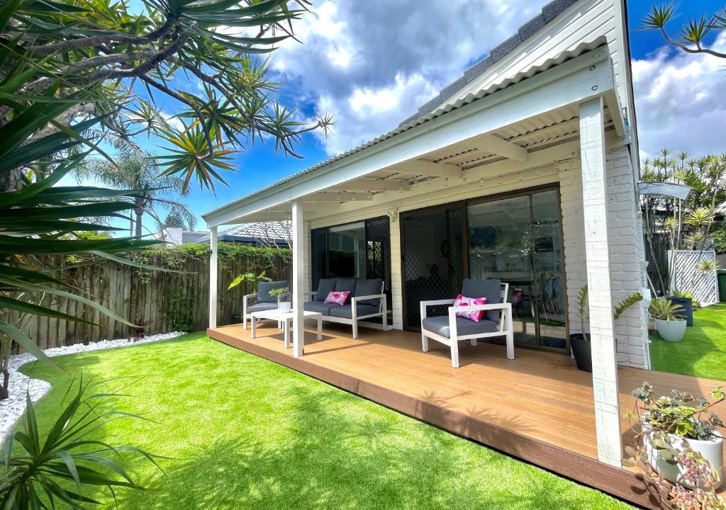 Mermaid Beach Villa | Seabreeze Villa on Mermaid Beach/Broadbeach
