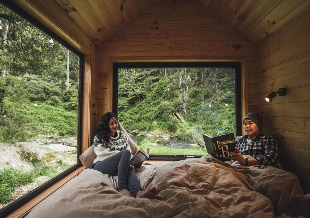 Hiawatha House | Secluded Off-Grid Cabin Tucked into the Bush - Anant