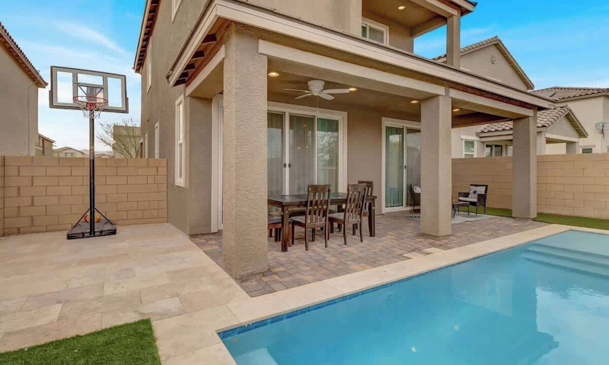 North Las Vegas House | Serenity Retreat 3BR with Heated Pool and Parking