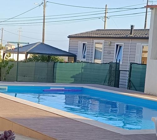 Castelo House | Sesimbra 3 Bedrooms with Shared Pool