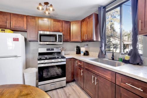 Big Bear Lake House | Shore acres lodge #450
