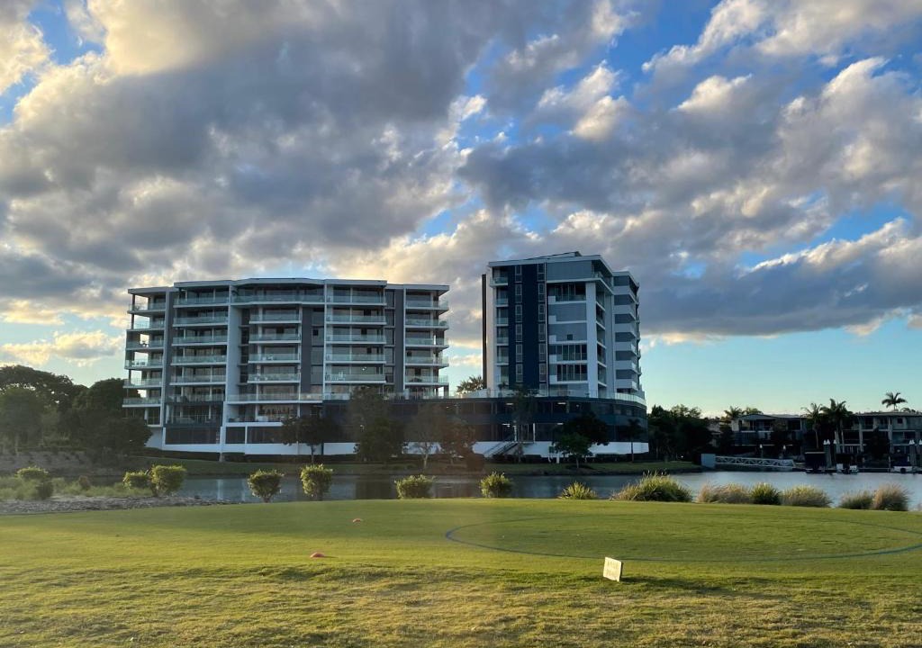 Signature Waterfront | Merrimac