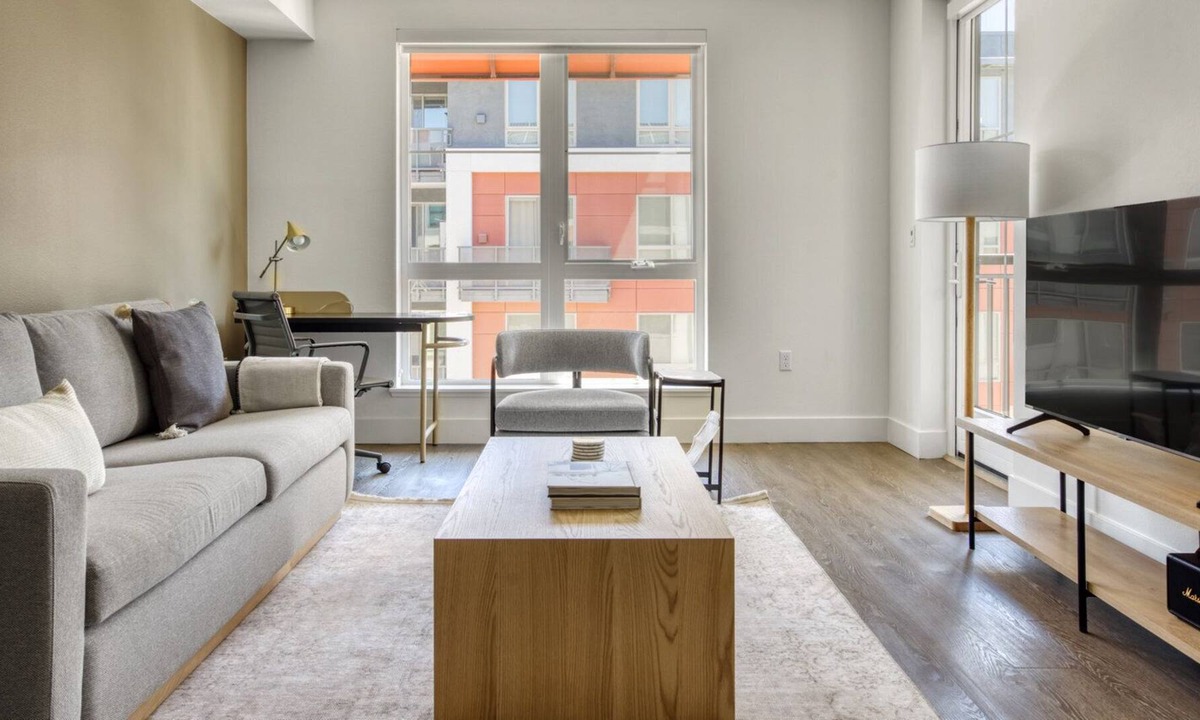 Central San Mateo Apartment | Sleek San Mateo 1BR w/ A/C, Gym & W/D, nr Caltrain, by Blueground