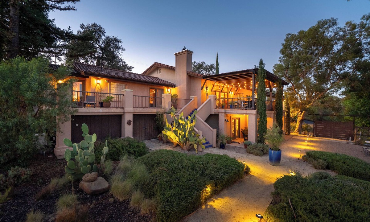 Paso Robles House | Sleeps 22! Two Homes. One Luxury Wine Country Estate!