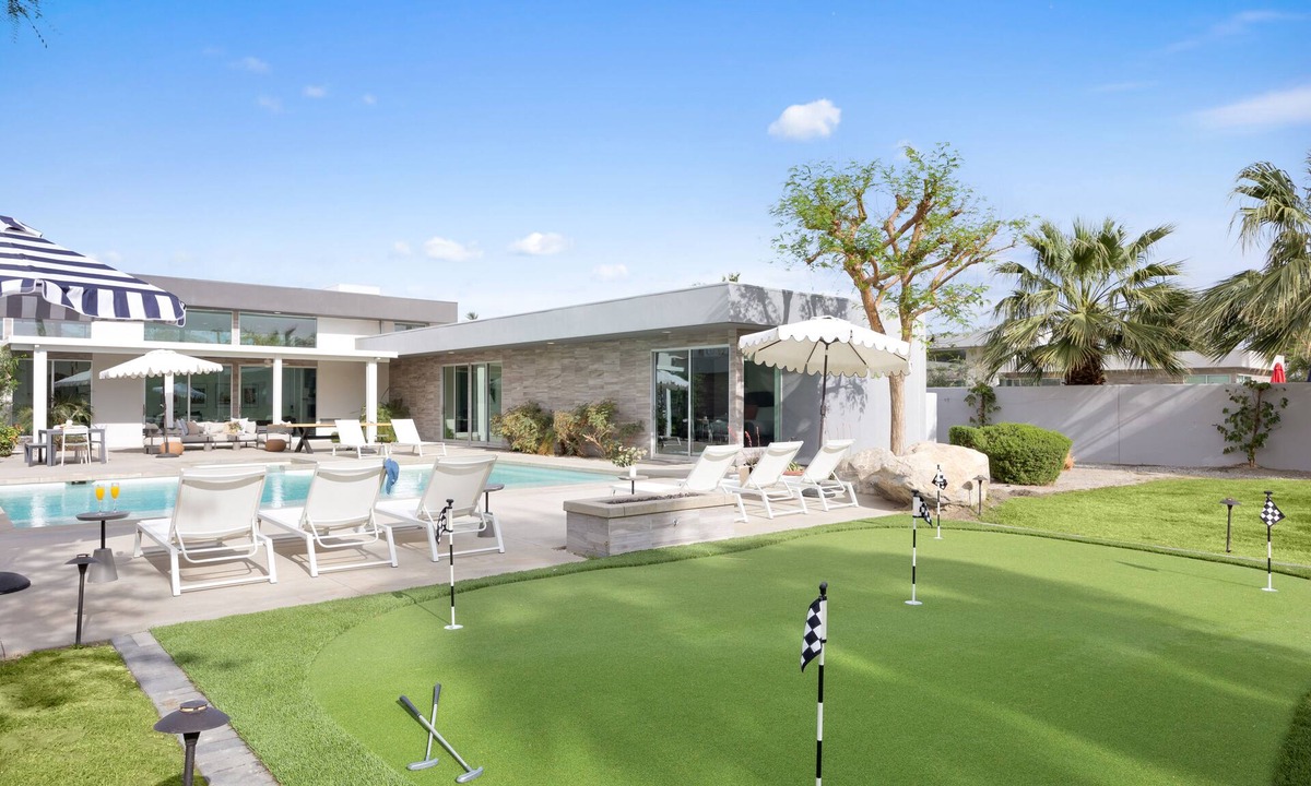 La Quinta House | Sleeps 28 | Putting Green, Pool, Near Coachella | Polo Villas Oasis by AvantStay