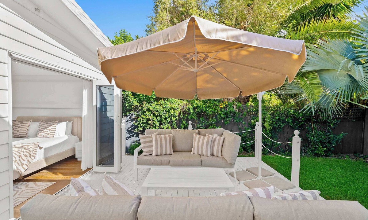 Mermaid Beach House | Soleil By Khove Summa