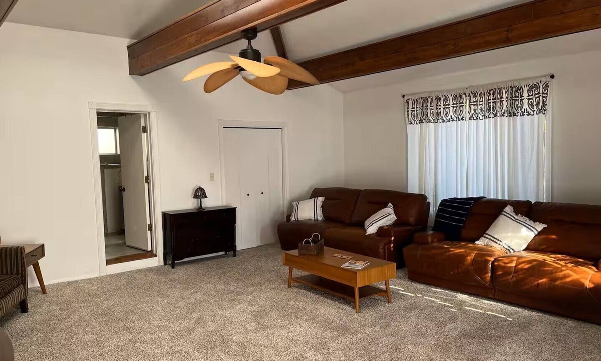 Harbor House | Spacious 3-bedroom House Central to all of SoCal