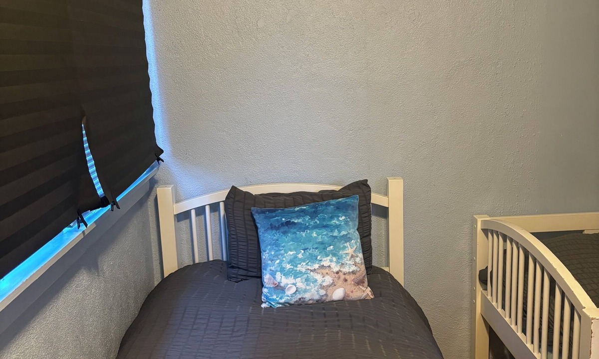 Cypress Apartment | Spacious 3-bedroom with AC and WiFi in welcoming Cypress