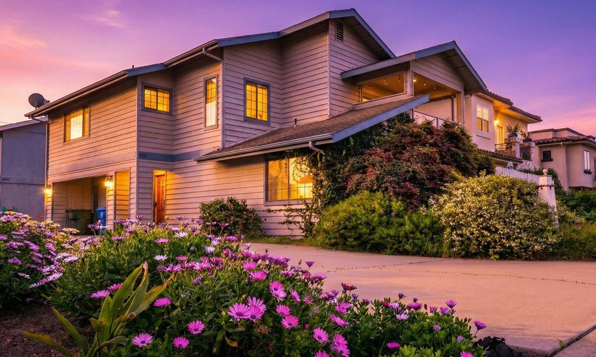 Grover Beach House | ‼️Spacious 3BR Home with Hot Tub & Private Yard