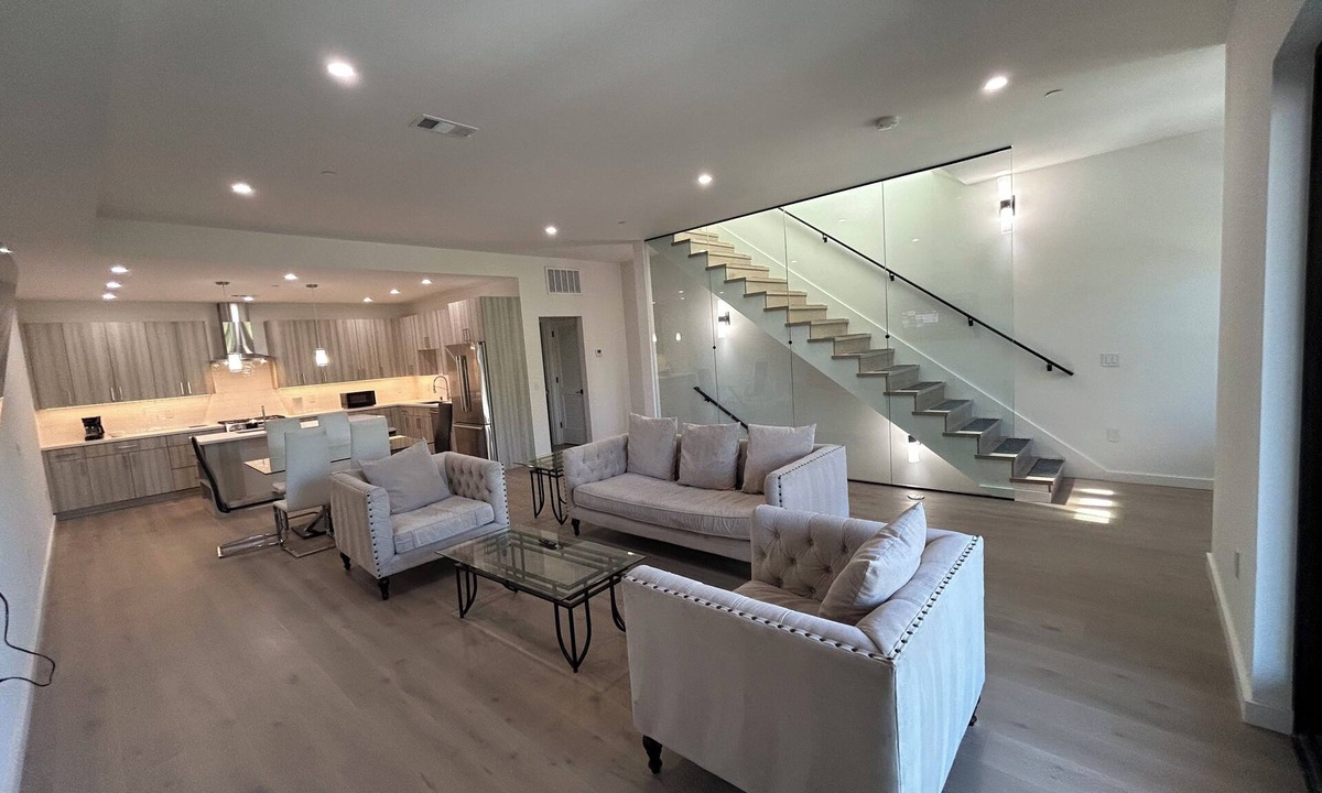 Redwood City House | Spacious 4-bedroom sleek brand new townhome in the heart of Silicon Valley