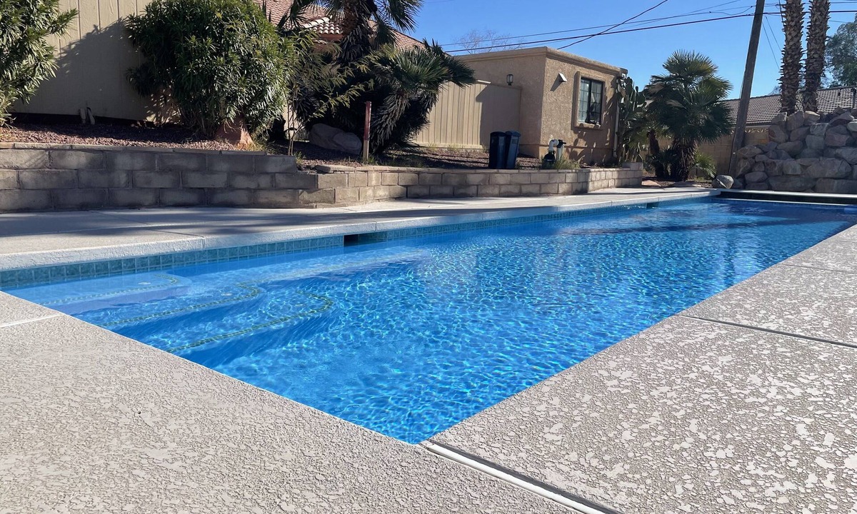 Sunrise Manor House | ⭐️Spacious 5 Bedroom Villa with Private Pool 3.5bath Sleeps 10