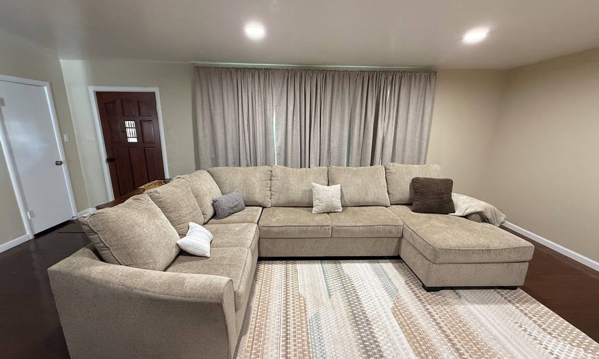 Tracy House | Spacious home w/Backyard w fruit trees and Private parking Designated Office.