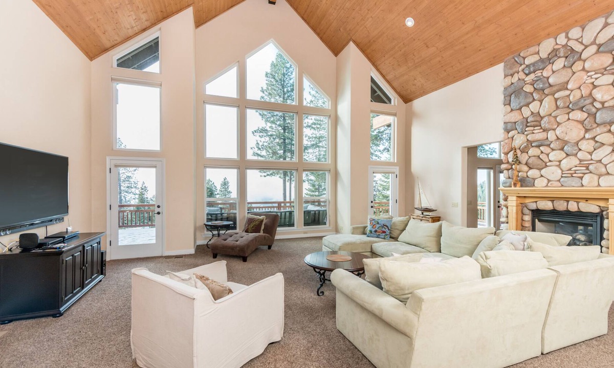 Shaver Lake House | Spacious home with theater, private hot tub & game room - near the Lake