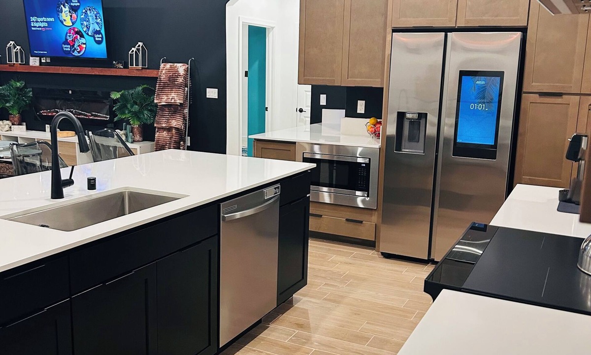 Pumpkin Center Apartment | Spacious Modern Snuggle