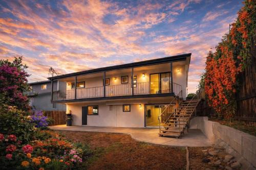 North Park House | Spacious & Newly Renovated Villa in San Diego - Perfect for Families