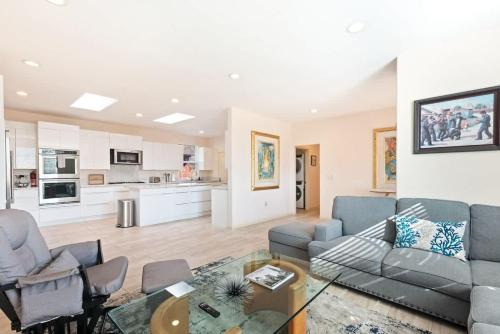 Poway House | Spacious Single Level Home In Poway