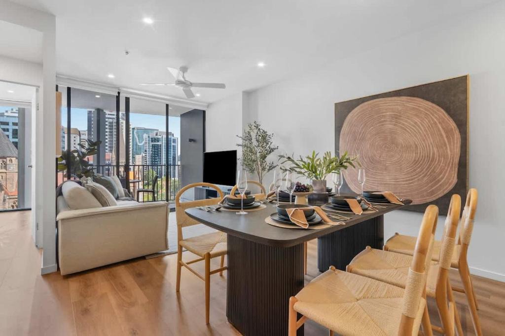 Brisbane Central Business District Apartment | Spire Apartments - Free Car Park