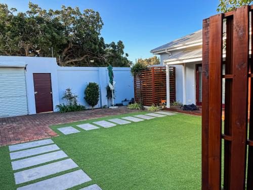 Port Elizabeth Central House | St Phillips Guest House