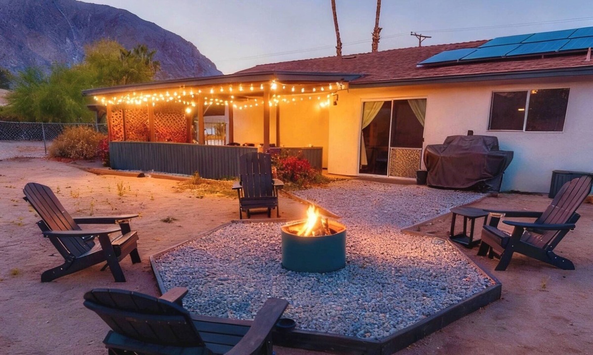 Borrego Springs House | Stardust Borrego — Movie Lounge + Bar Fire Pit AC Pet-Friendly Retreat