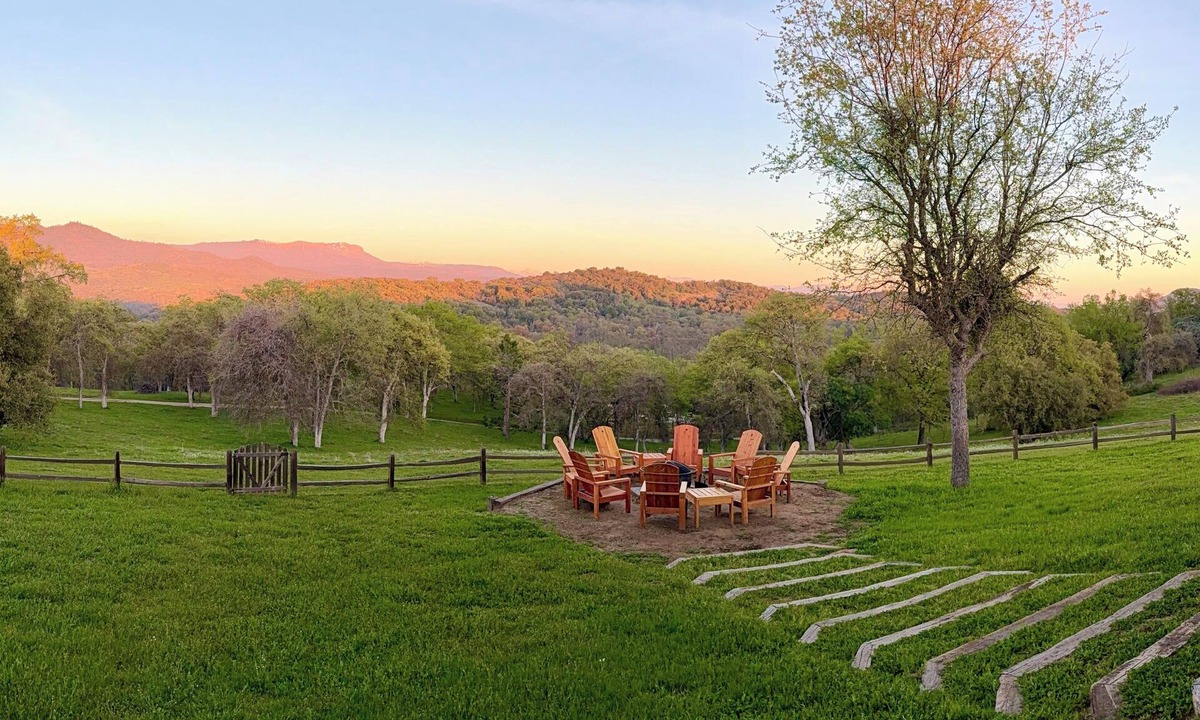 Miramonte House | Starview Ranch: 3 homes w/7 bdrms, pool, sauna, spa & gym on 50 beautiful acres