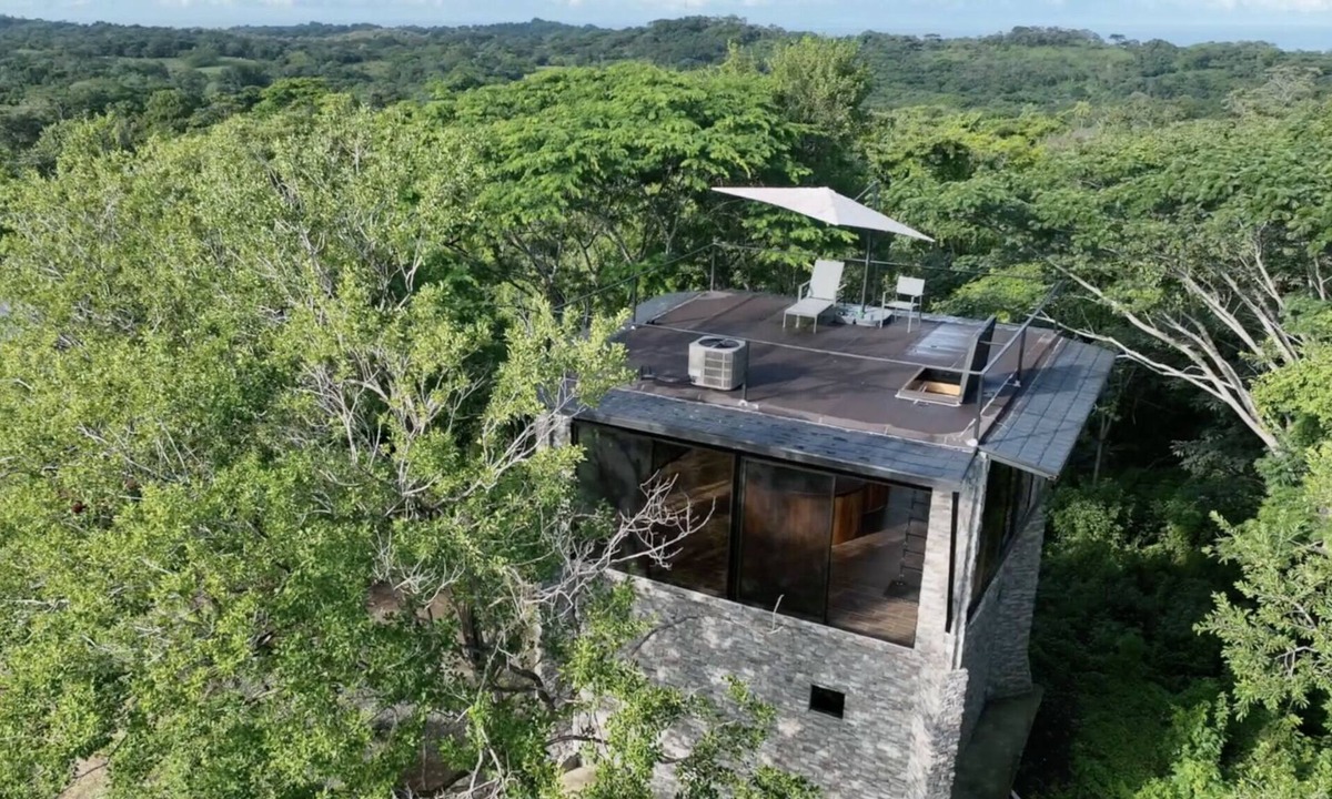 Rio Seco House | Stone castle and mini condo guesthouse