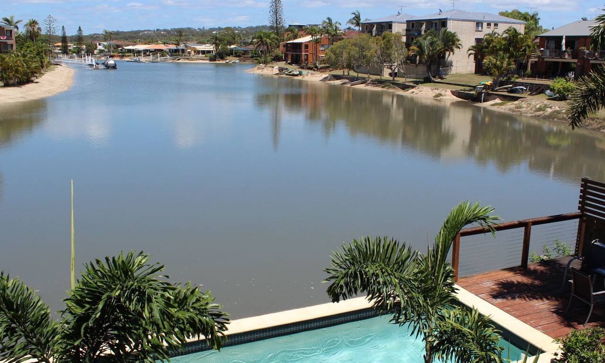 Mooloolaba Apartment | Studio A Garden View - Pet Friendly - Day Spa - Pool, Free Kayaks