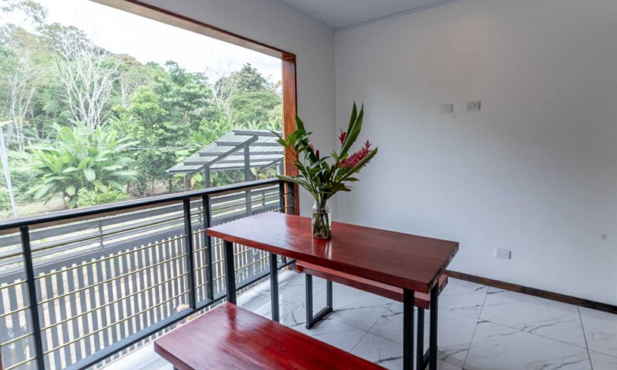 Puerto Viejo de Talamanca Hotel | Studio Apartment #5 w/Smart TV, A/C + Pool