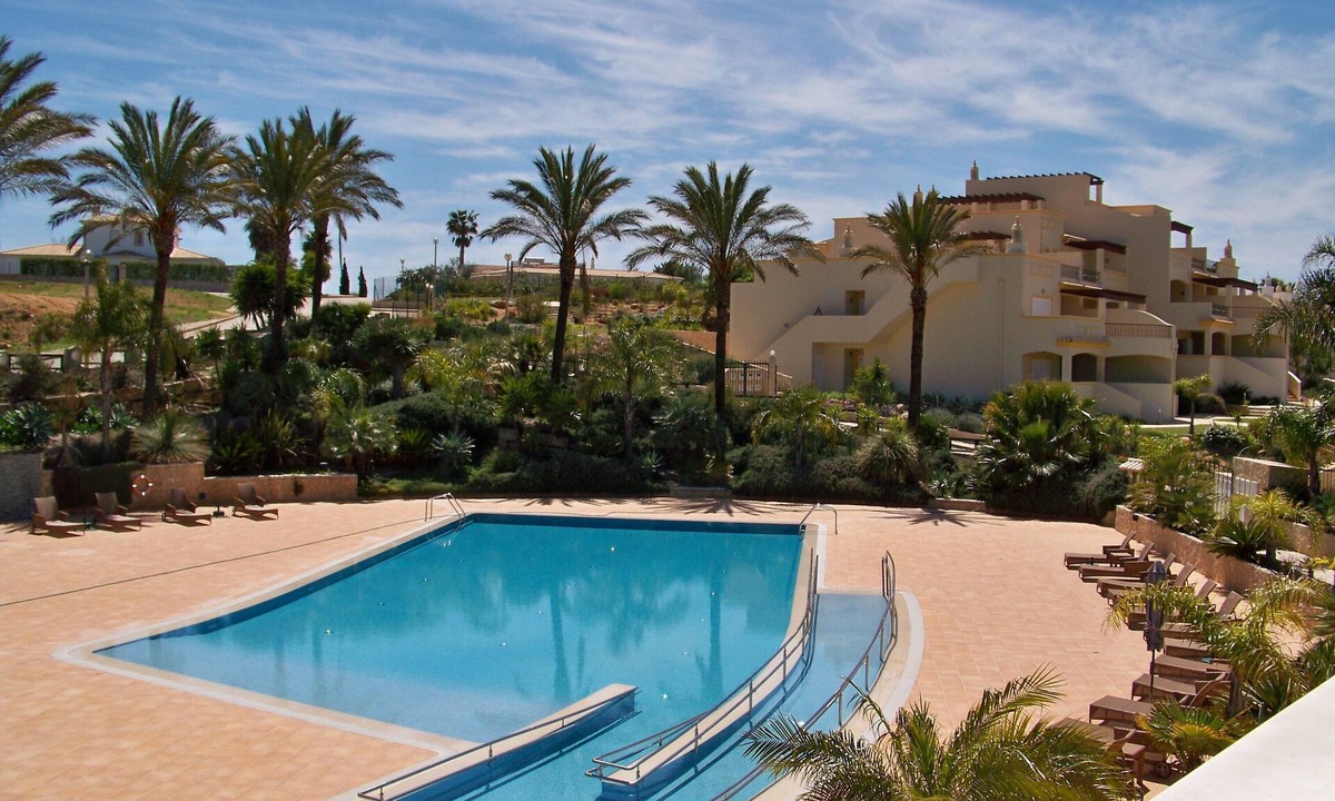 Estombar Apartment | Stunning 3 bedroom penthouse apartment
