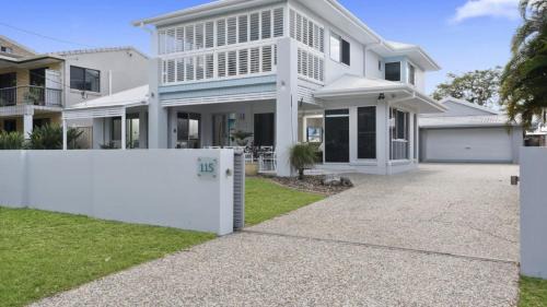 Bellara House | Stunning Home Across From Water