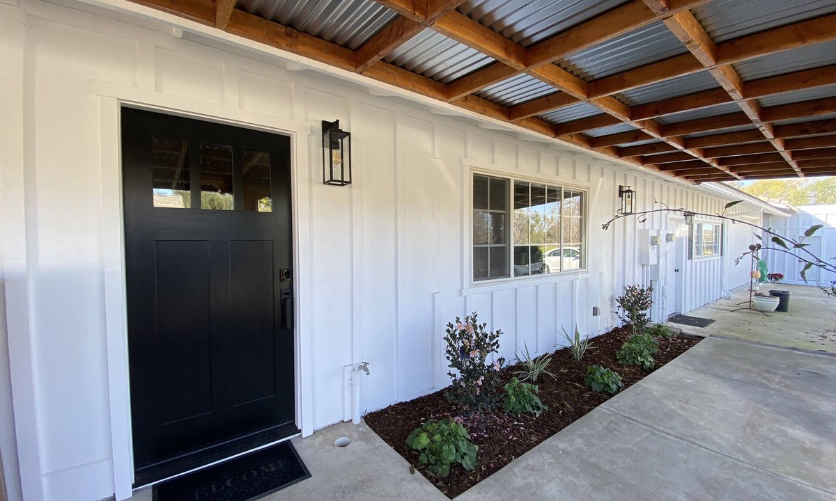Santa Ynez House | Stylish New Edison Carriage House