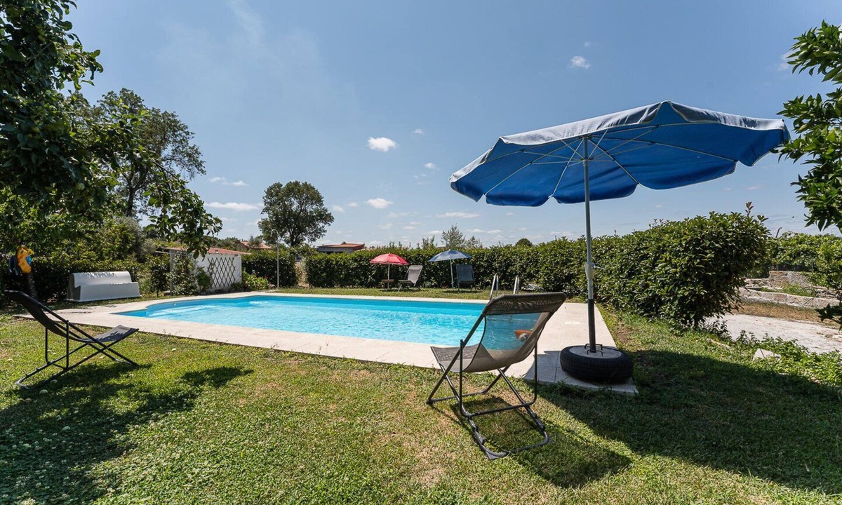Mangualde Apartment | Stylish serene space in Mangualde