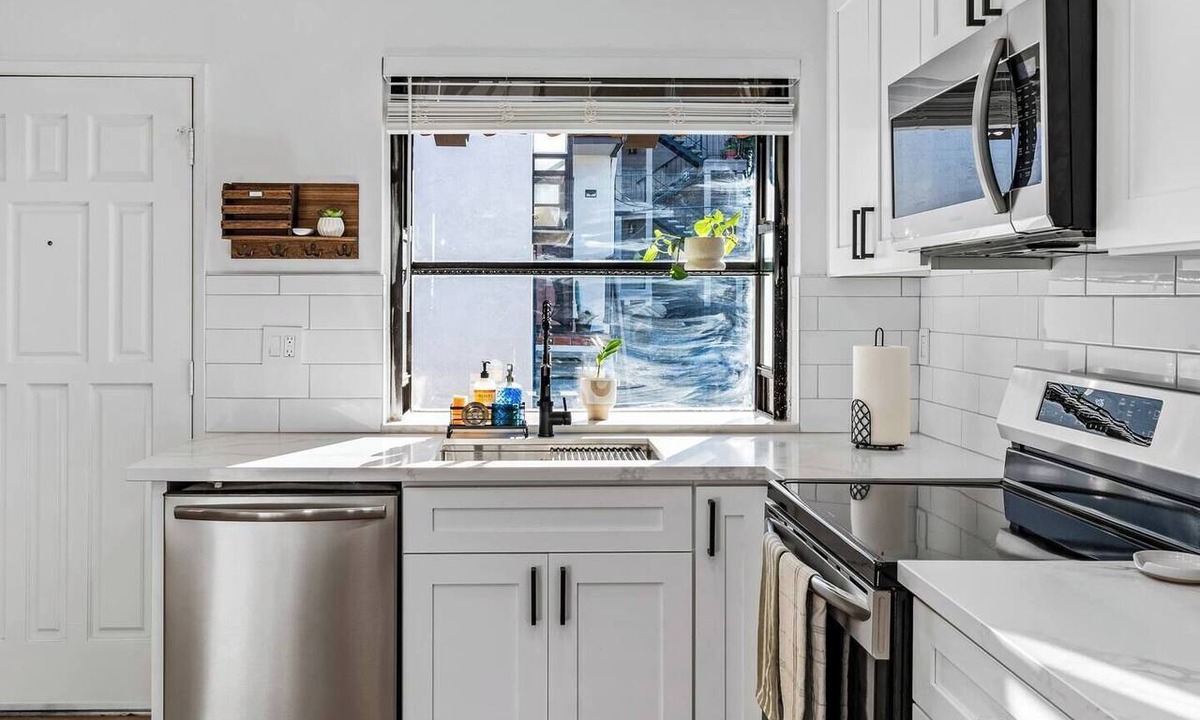 Point Loma Heights Condo | Sun and Stay: Cozy Condo with Fireworks View